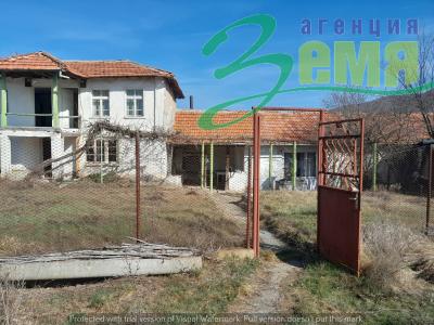 2 - етажна къща, Стара Загора, Ново село - снимка 1